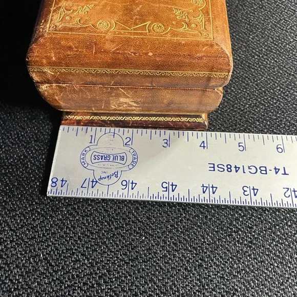 VTG Italian leather bound hinged gilded wooden casket box